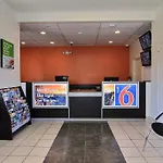 Motel 6 Austin, Tx - Central Downtown Ut